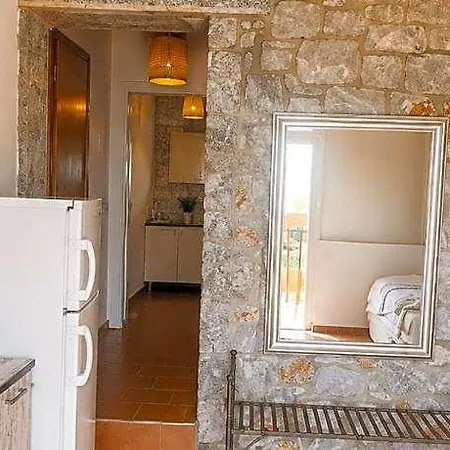 Lalloudes Ξενοδοχείο Κότρωνας