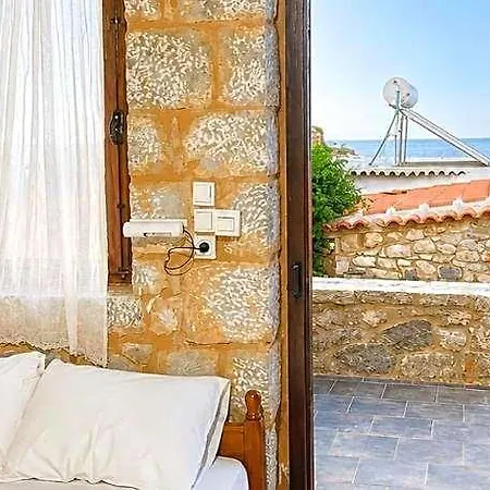 Ξενοδοχείο Lalloudes