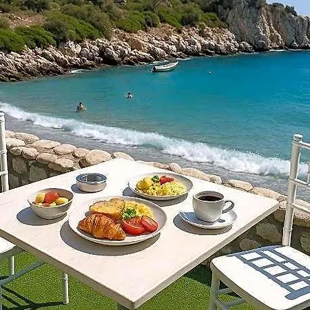 Lalloudes Ξενοδοχείο 3*