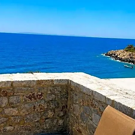 Ξενοδοχείο Lalloudes Κότρωνας