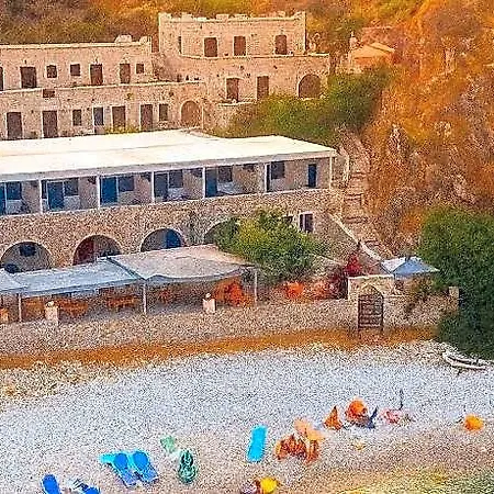 Ξενοδοχείο Lalloudes Κότρωνας