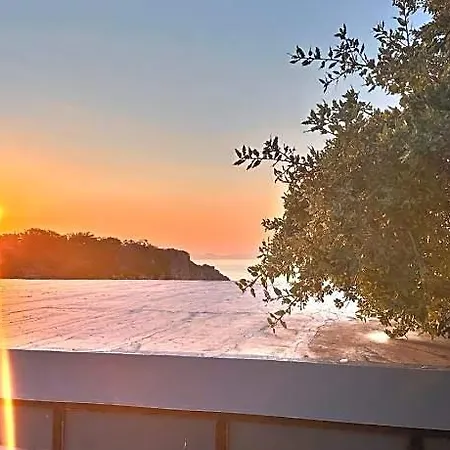 Lalloudes 3* Κότρωνας