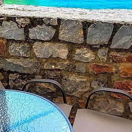 Ξενοδοχείο Lalloudes 3*
